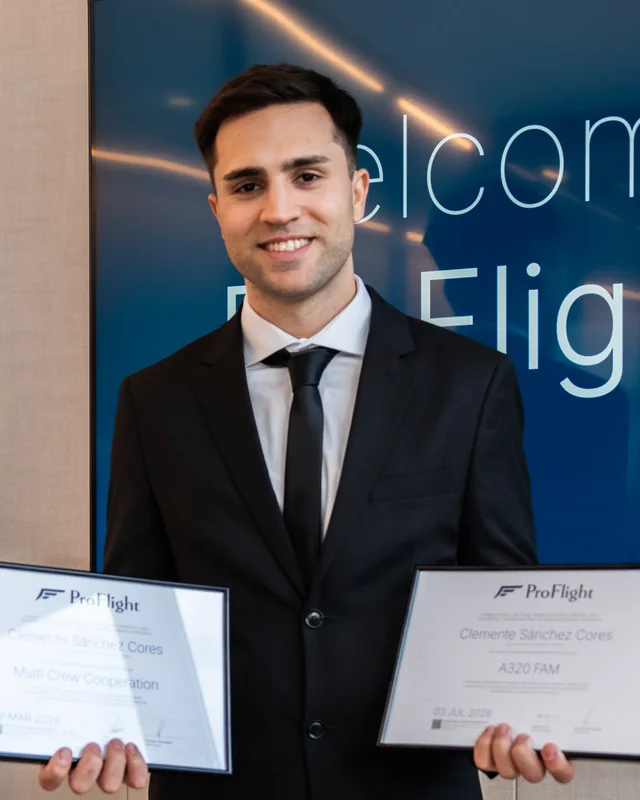Clemente Sánchez Cores, egresado de ProFlight